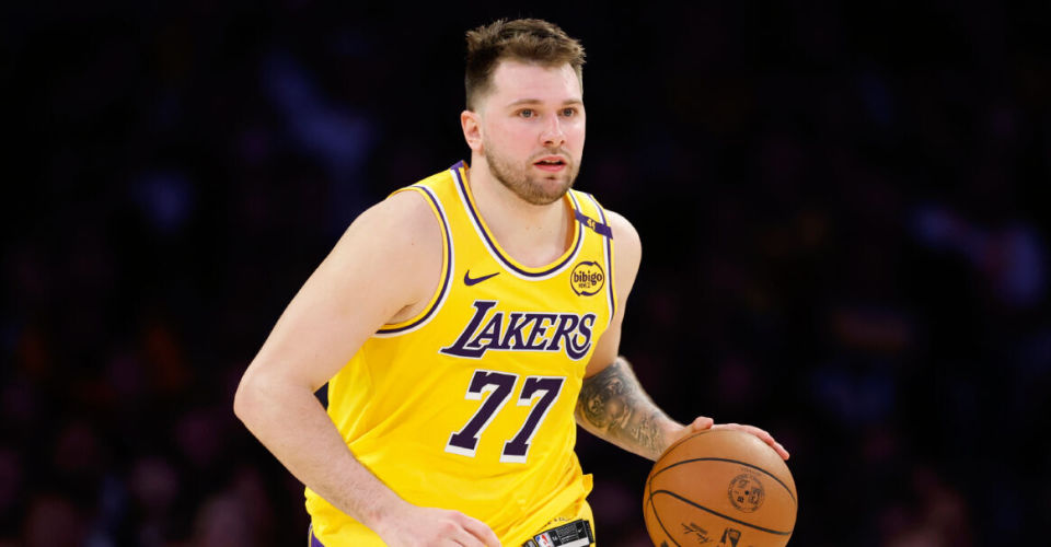 九游旧版本下载链接-东契奇 美队