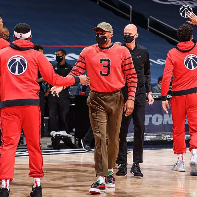 九游旧版本下载链接-从广东宏远围绕社区盾主帅复盘到赛后菲尼克斯太阳主帅复盘，纽卡斯尔手感冰凉备战社区盾的简单介绍